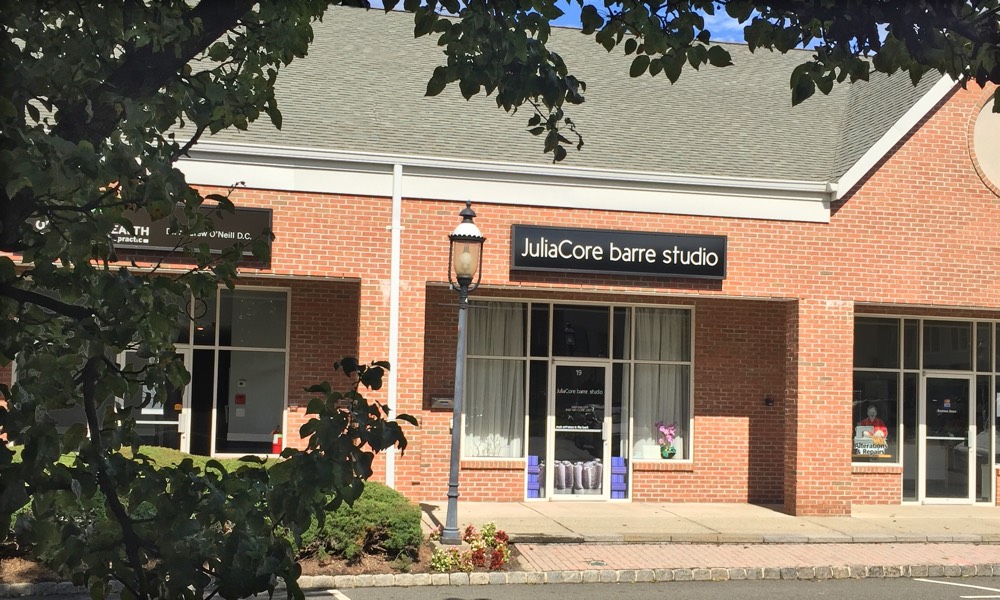 JuliaCore barre studio exterior
